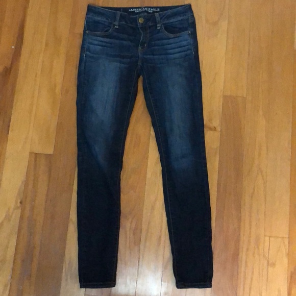 American Eagle Outfitters Denim - American Eagle Size 4 Long Low Rise Skinny Jeans American Eagle Outfitters Denim - American Eagle Size 4 Long Low Rise Skinny Jeans